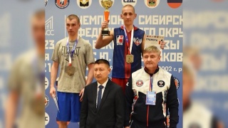 Павел Гунченко — чемпион Сибири по боксу